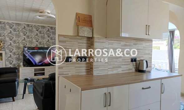 Resale - Detached House/Villa - Torrevieja - La Siesta - El Salado - Torreta