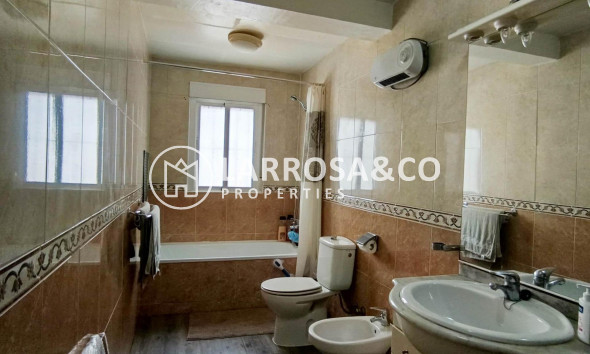 Resale - Detached House/Villa - Torrevieja - La Siesta - El Salado - Torreta