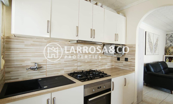 Resale - Detached House/Villa - Torrevieja - La Siesta - El Salado - Torreta