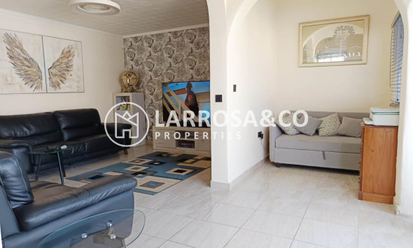 Resale - Detached House/Villa - Torrevieja - La Siesta - El Salado - Torreta
