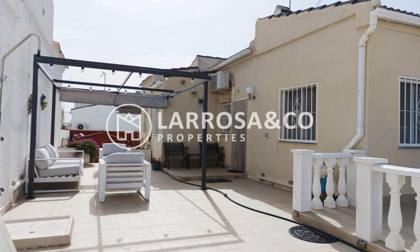 Resale - Detached House/Villa - Torrevieja - La Siesta - El Salado - Torreta