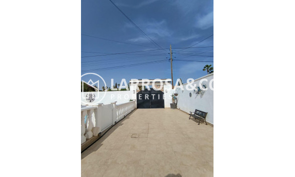 Resale - Detached House/Villa - Torrevieja - La Siesta - El Salado - Torreta