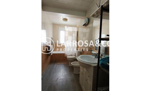 Resale - Detached House/Villa - Torrevieja - La Siesta - El Salado - Torreta