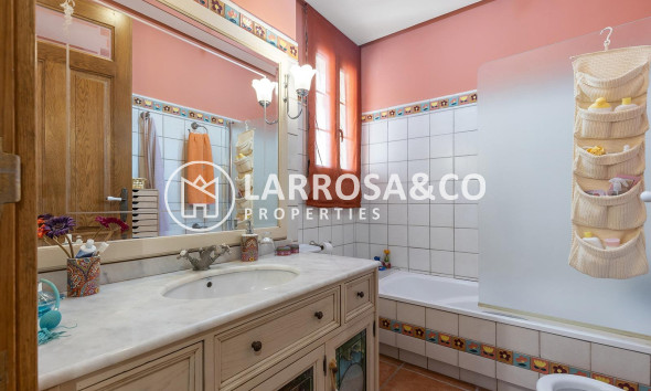 Вторичный рынок - Дом - Торревьеха - La veleta