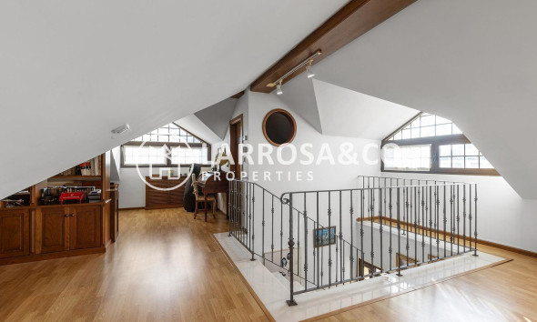 Вторичный рынок - Дом - Торревьеха - La veleta