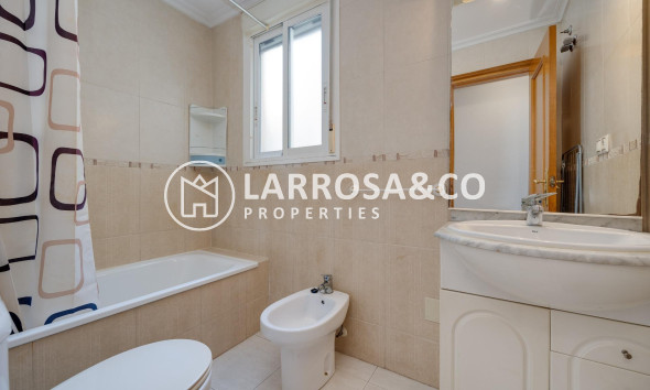 Reventa - Atico - Torrevieja - Centro