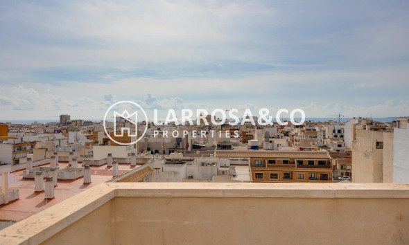 Reventa - Atico - Torrevieja - Centro