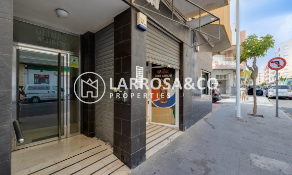 Reventa - Atico - Torrevieja - Centro