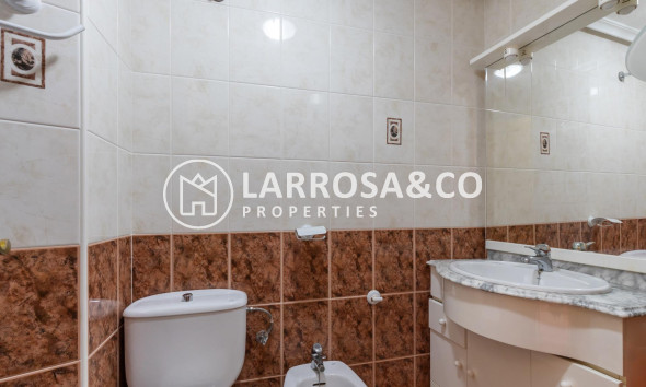 Resale - Apartment - Torrevieja - La Mata