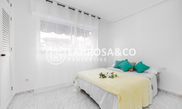 Reventa - Apartamento - Torrevieja - Playa Los Locos