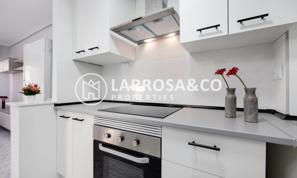 Reventa - Apartamento - Torrevieja - Playa Los Locos