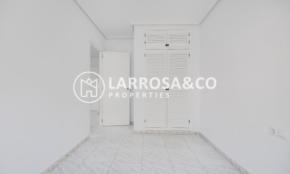 Reventa - Apartamento - Torrevieja - Playa Los Locos