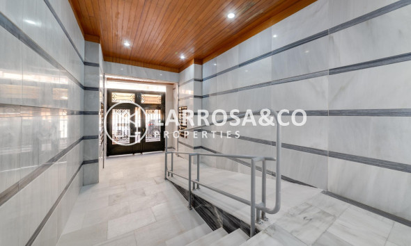 Reventa - Apartamento - Torrevieja - Playa Los Locos