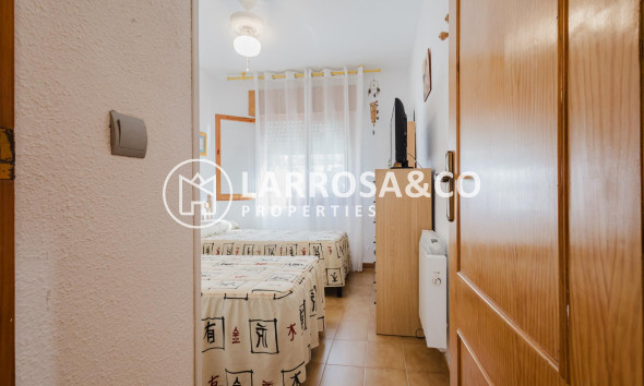 Resale - Bungalow - Torrevieja - Playa de los Naufragos