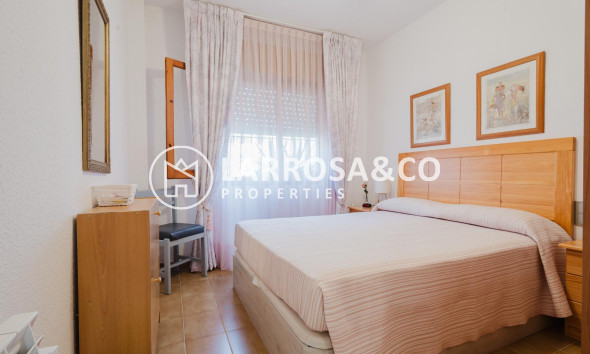 Resale - Bungalow - Torrevieja - Playa de los Naufragos