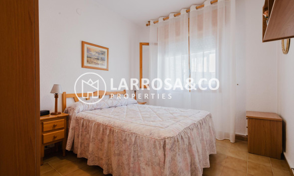 Resale - Bungalow - Torrevieja - Playa de los Naufragos