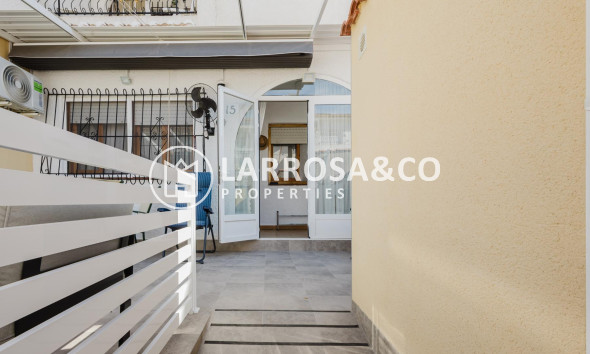 Resale - Bungalow - Torrevieja - Playa de los Naufragos