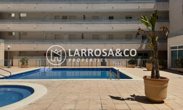 Herverkoop - Apartment - Almoradí