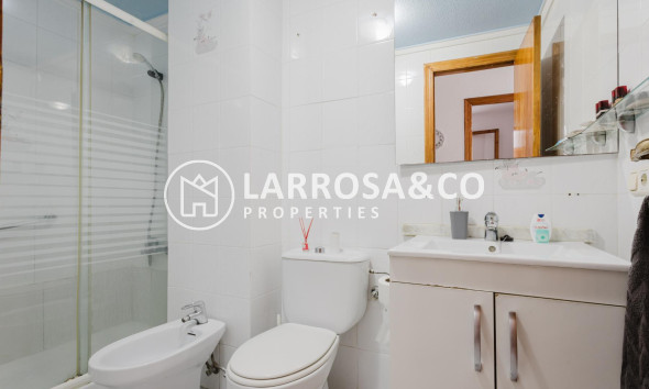 Resale - Apartment - Torrevieja - Playa de La Acequion