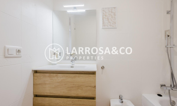 Reventa - Apartamento - Torrevieja - Centro