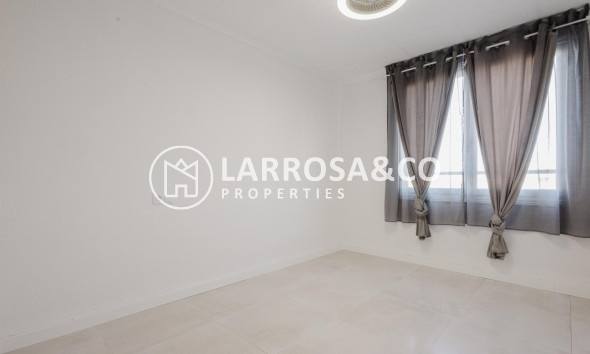 A Vendre - Apartment - Torrevieja - Playa del Acequión