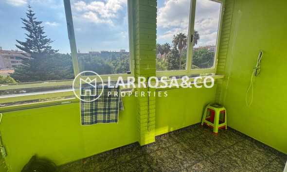 Resale - Apartment - Torrevieja - Playa del Acequión