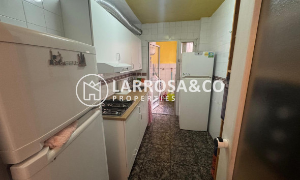 Resale - Apartment - Torrevieja - Playa del Acequión