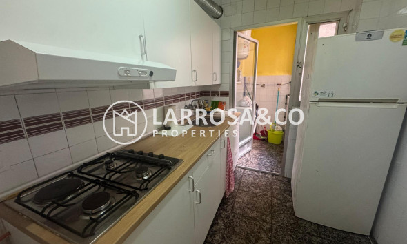 Resale - Apartment - Torrevieja - Playa del Acequión