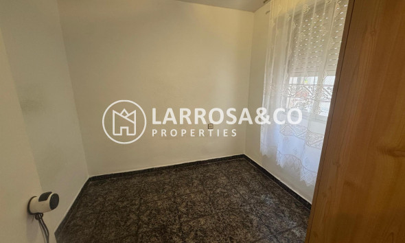Resale - Apartment - Torrevieja - Playa del Acequión