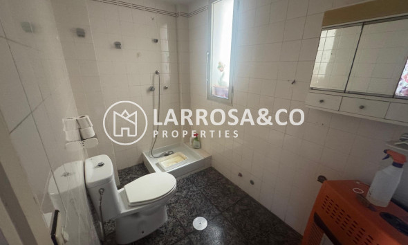 Resale - Apartment - Torrevieja - Playa del Acequión