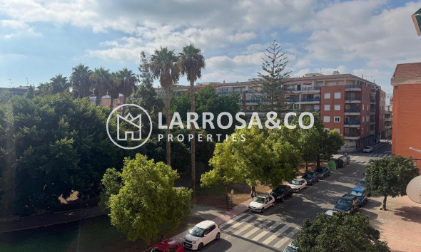 Resale - Apartment - Torrevieja - Playa del Acequión
