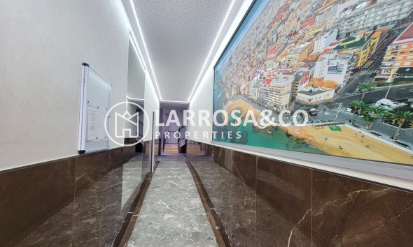 Resale - Apartment - Torrevieja - Playa del cura