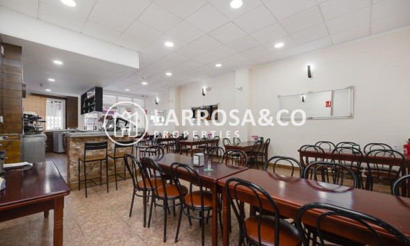 Resale - Commercial space - Torrevieja - Estacion de autobuses