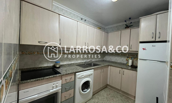 Resale - Ground floor apartment - Torrevieja - La Mata
