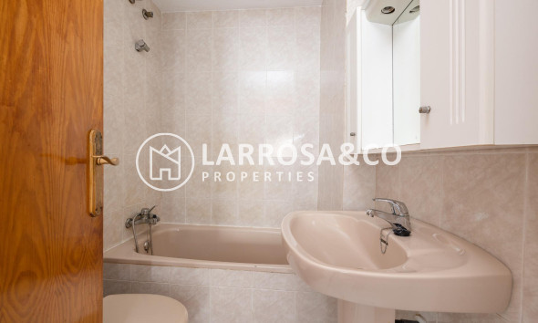 Вторичный рынок - Квартира - Торревьеха - Paseo maritimo