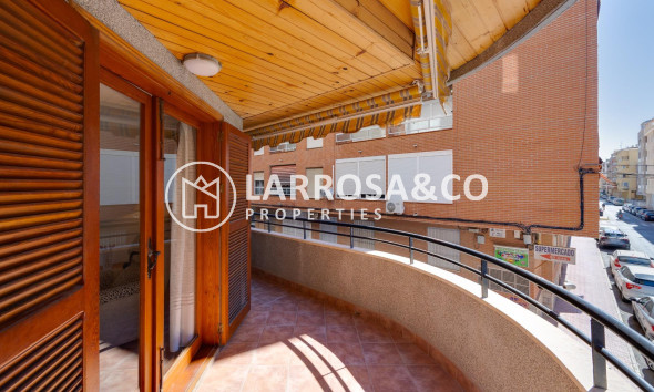 Resale - Apartment - Torrevieja - Acequion