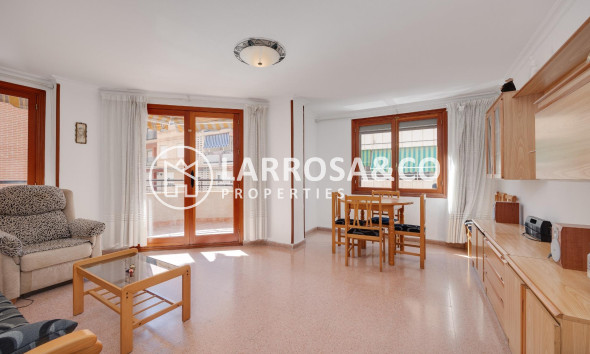 Resale - Apartment - Torrevieja - Acequion
