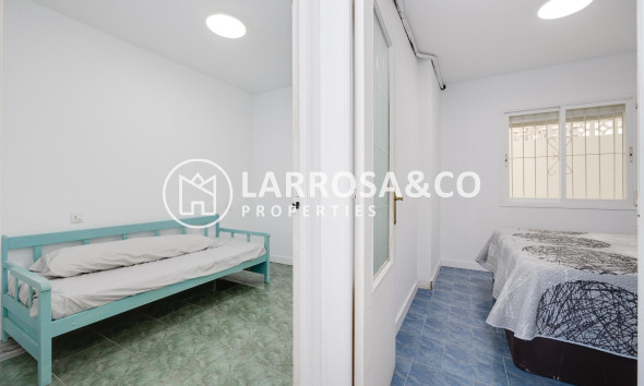 A Vendre - Bungalow - Torrevieja - Playa de los Naufragos