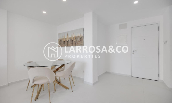 Resale - Apartment - Torrevieja - Playa de los Naufragos