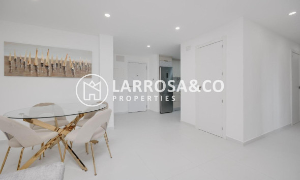 Resale - Apartment - Torrevieja - Playa de los Naufragos