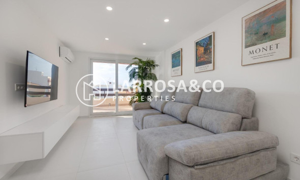 Resale - Apartment - Torrevieja - Playa de los Naufragos