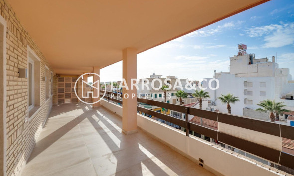 Resale - Apartment - Torrevieja - Playa de los Naufragos