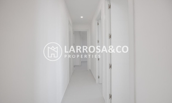 Resale - Apartment - Torrevieja - Playa de los Naufragos