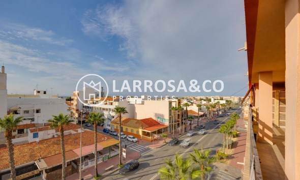 Resale - Apartment - Torrevieja - Playa de los Naufragos