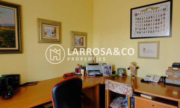 Reventa - Chalet - Orihuela - Orihuela Ciudad