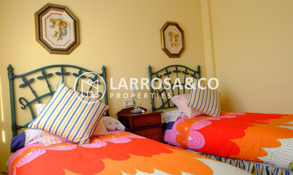 Reventa - Chalet - Orihuela - Orihuela Ciudad