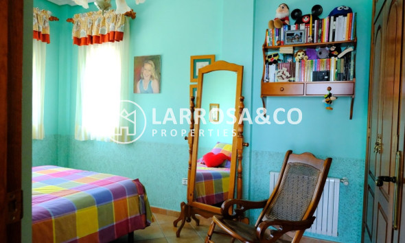 Reventa - Chalet - Orihuela - Orihuela Ciudad