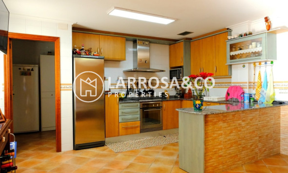 Reventa - Chalet - Orihuela - Orihuela Ciudad