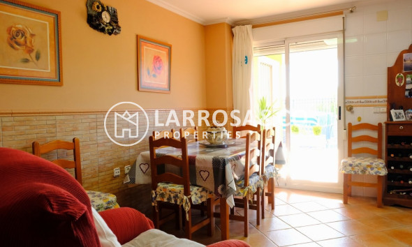 Reventa - Chalet - Orihuela - Orihuela Ciudad