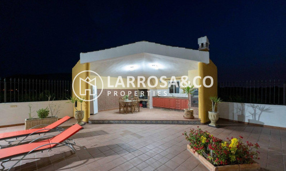 Reventa - Chalet - Orihuela - Orihuela Ciudad